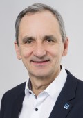 Dr. Baehr, Leiter Apotheke MH Dusseldorf-Luise-Rainer-Straße